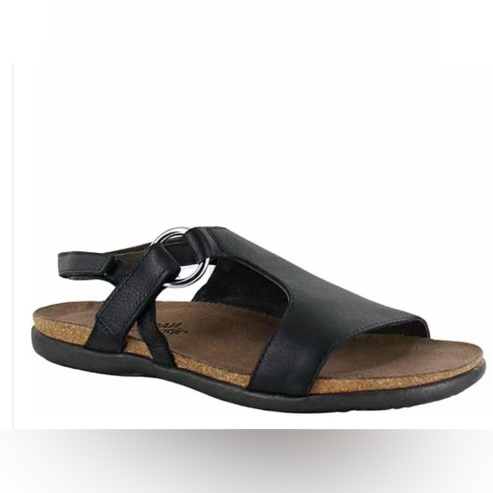 Naot Black Leather Olivia Ring Sandal. Size 39 or 8/8.5